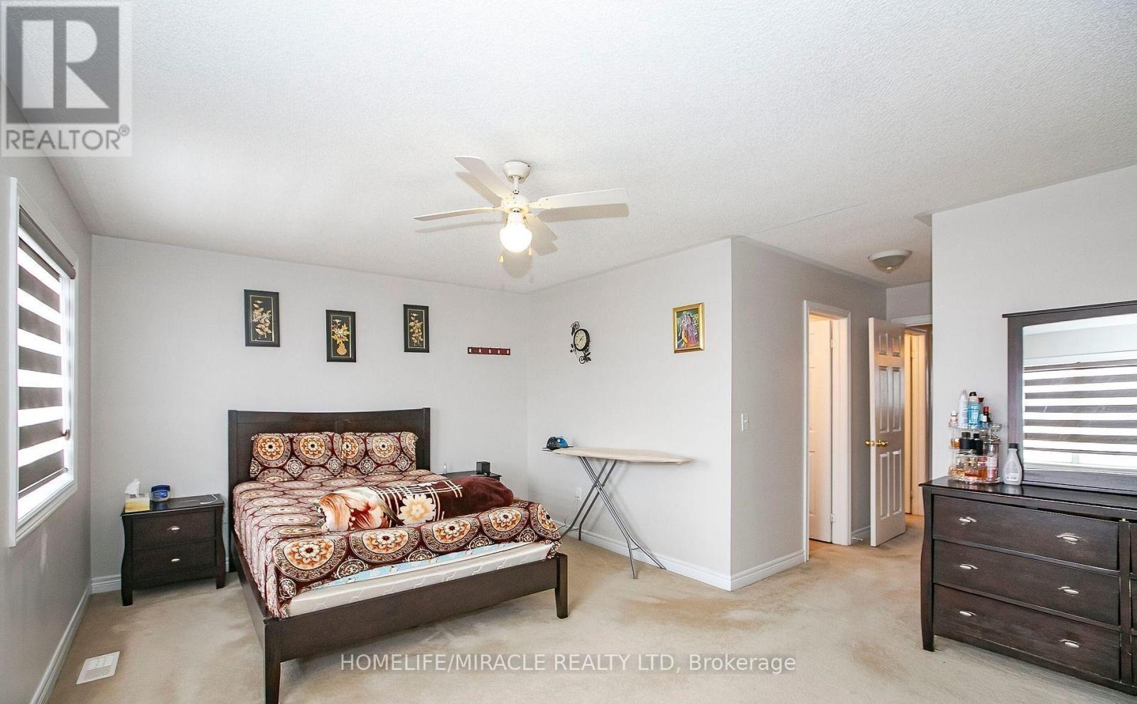 29 Dewridge Court, Brampton, Ontario  L6R 3C1 - Photo 17 - W13003868