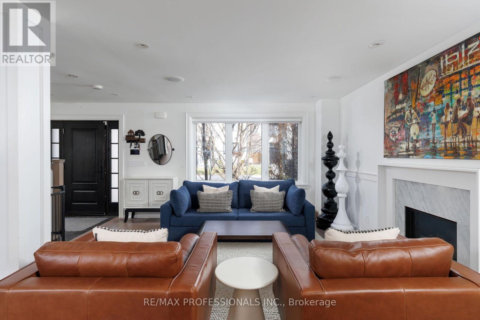 9 Bernice Avenue, Toronto, Ontario  M8Y 1Z5 - Photo 12 - W13003874