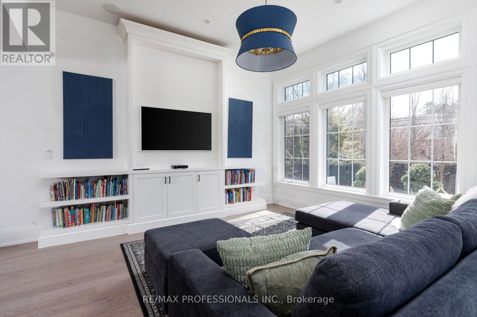 9 Bernice Avenue, Toronto, Ontario  M8Y 1Z5 - Photo 23 - W13003874