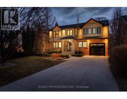 9 BERNICE AVENUE, Toronto, Ontario