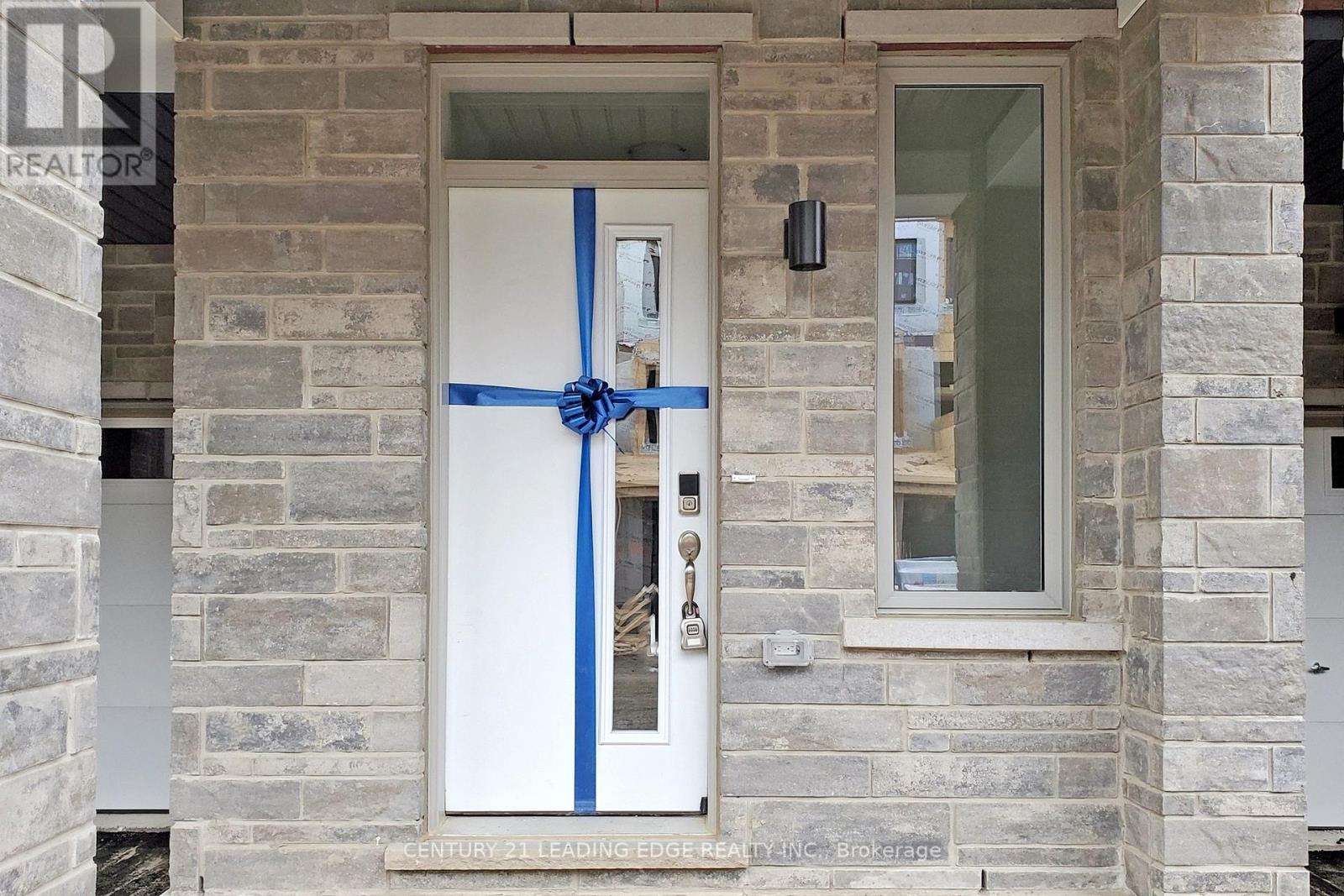 66 Melmar Street, Brampton, Ontario  L7A 5K8 - Photo 4 - W13003898