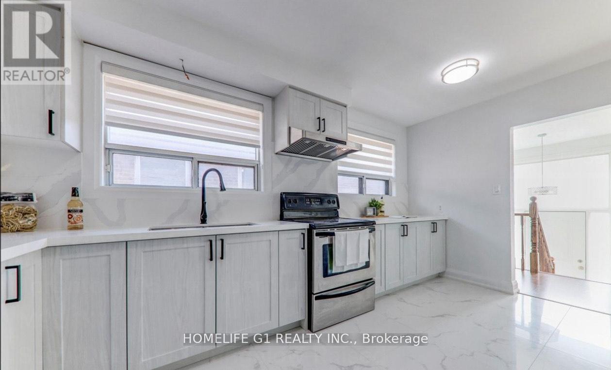 12 PRIMULA CRESCENT, Toronto, Ontario