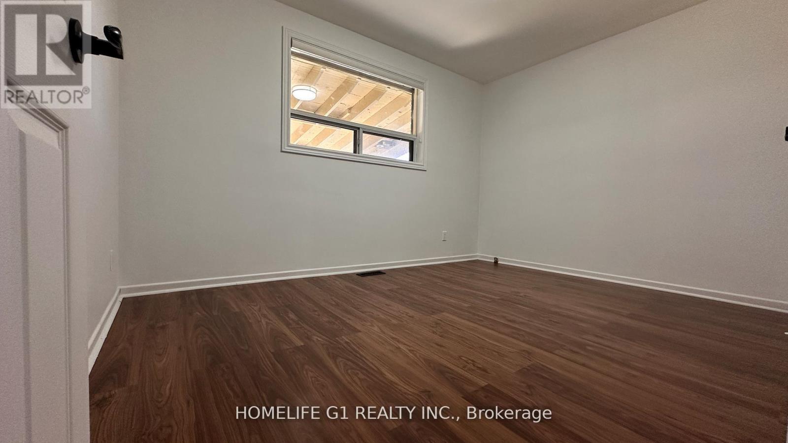 12 Primula Crescent, Toronto, Ontario  M9L 1K1 - Photo 10 - W13003900