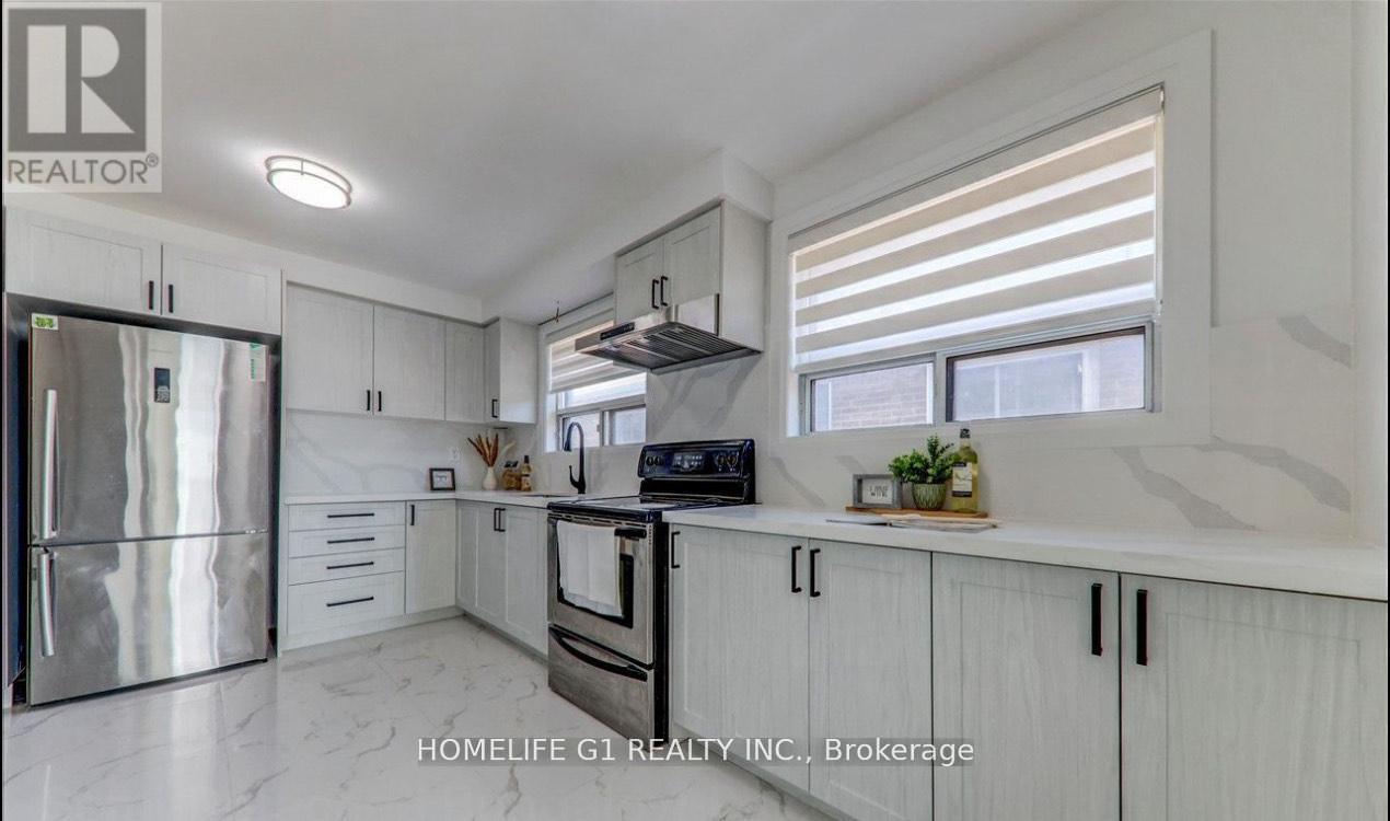 12 Primula Crescent, Toronto, Ontario  M9L 1K1 - Photo 3 - W13003900