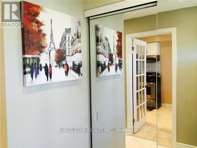 6 - 2079 The Collegeway, Mississauga, Ontario  L5L 3M1 - Photo 2 - W13003940