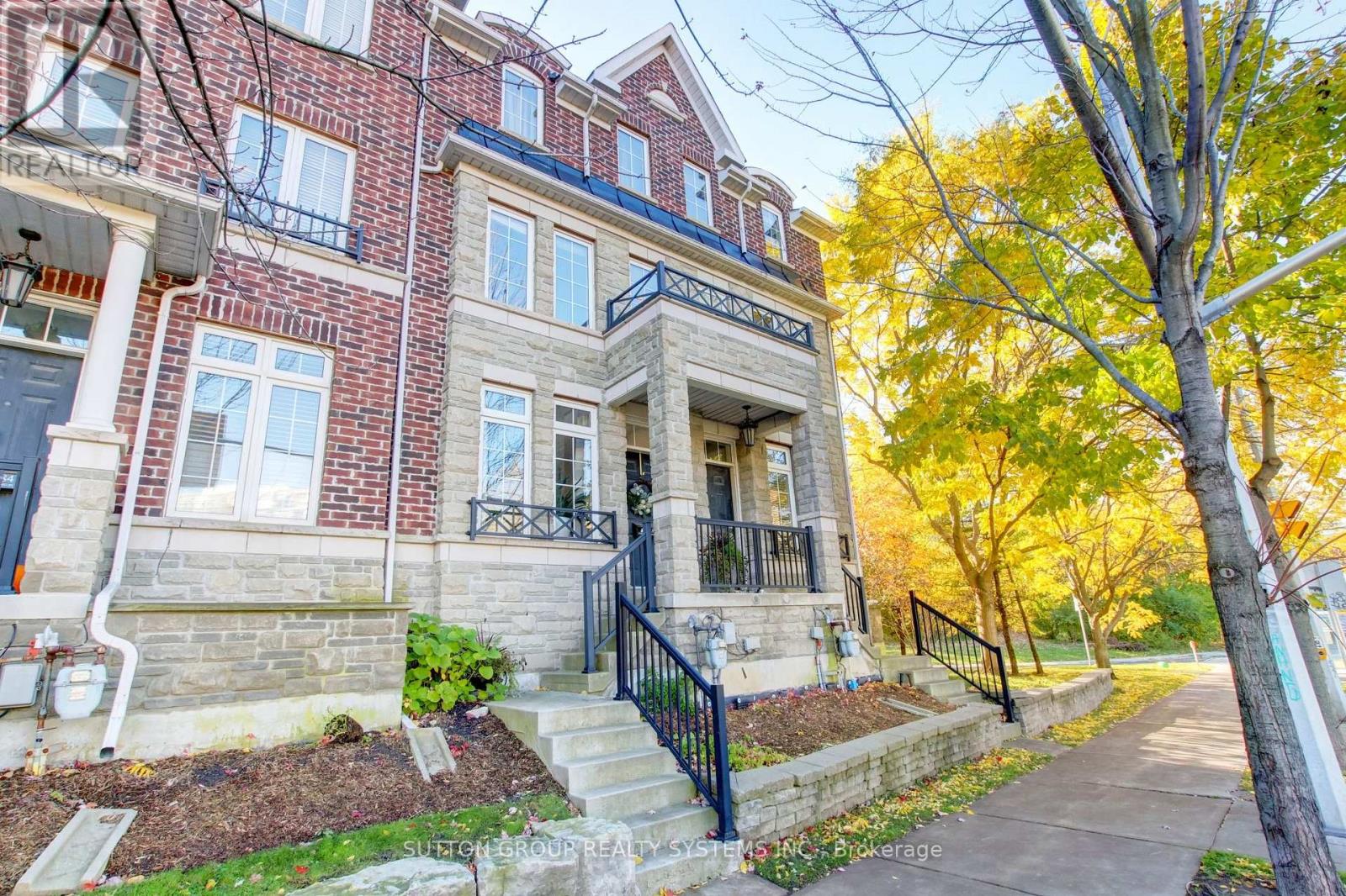 85 - 119b The Queensway, Toronto, Ontario  M6S 5B7 - Photo 2 - W13003960