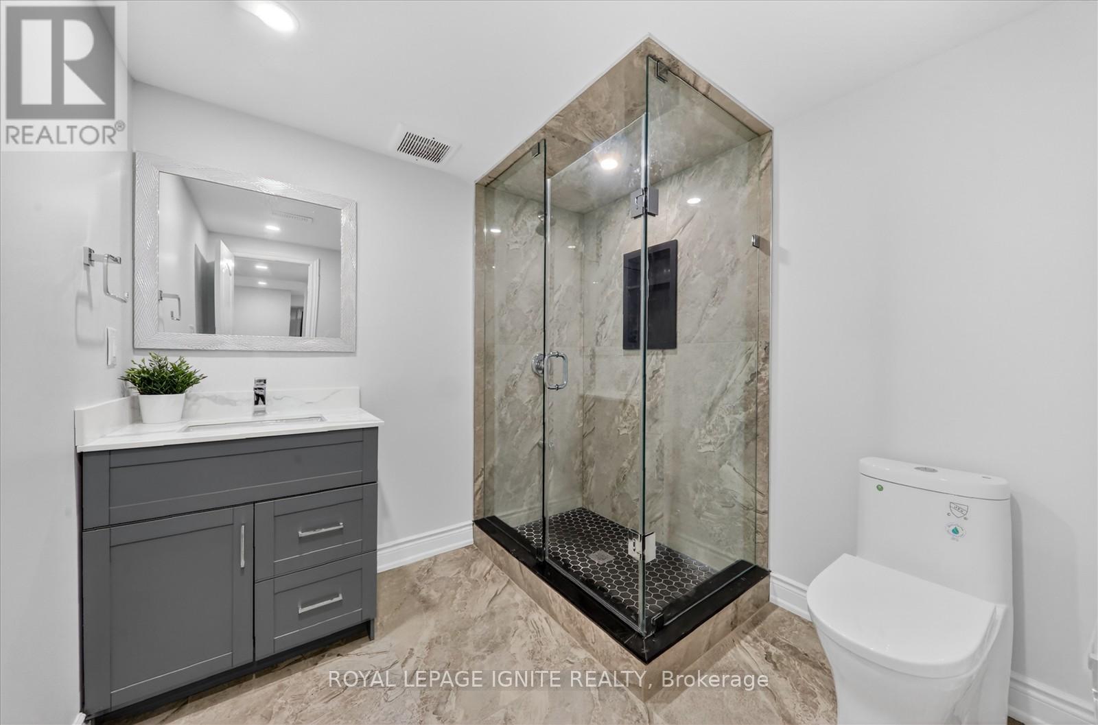 56 Frost Street, Toronto, Ontario  M9W 1Y8 - Photo 24 - W13003988