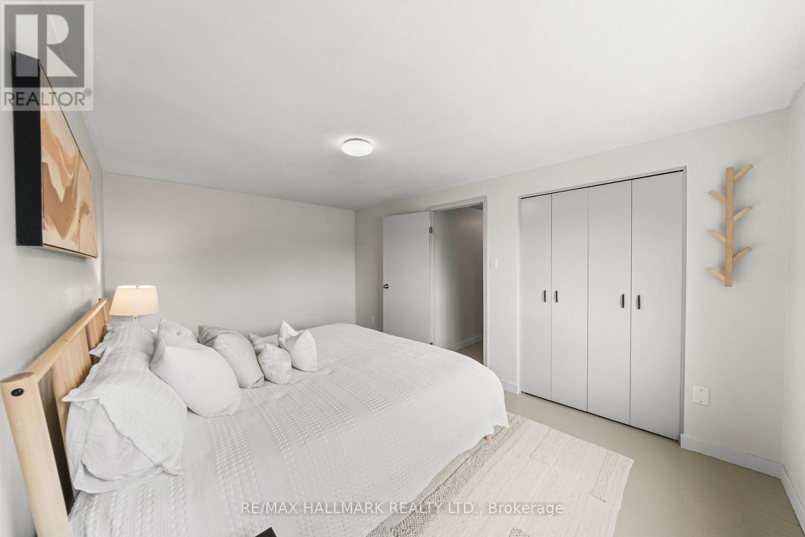 619 Timber Lane, Burlington, Ontario  L7L 4B1 - Photo 19 - W13003992