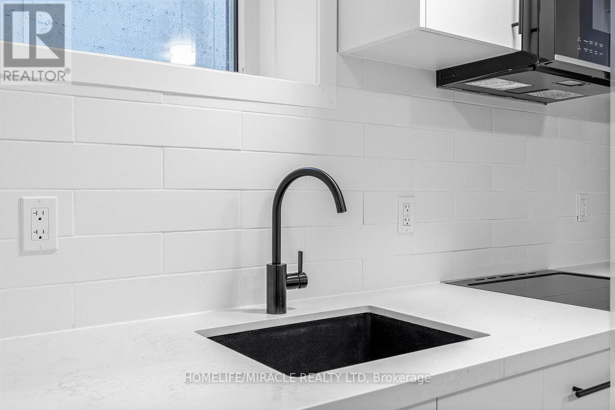 3 - 148 Glenlake Avenue, Toronto, Ontario  M6P 1E7 - Photo 11 - W13004014