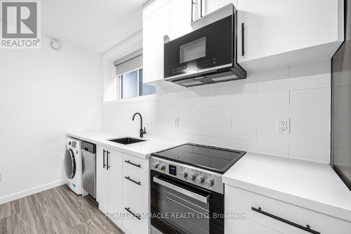 3 - 148 Glenlake Avenue, Toronto, Ontario  M6P 1E7 - Photo 12 - W13004014