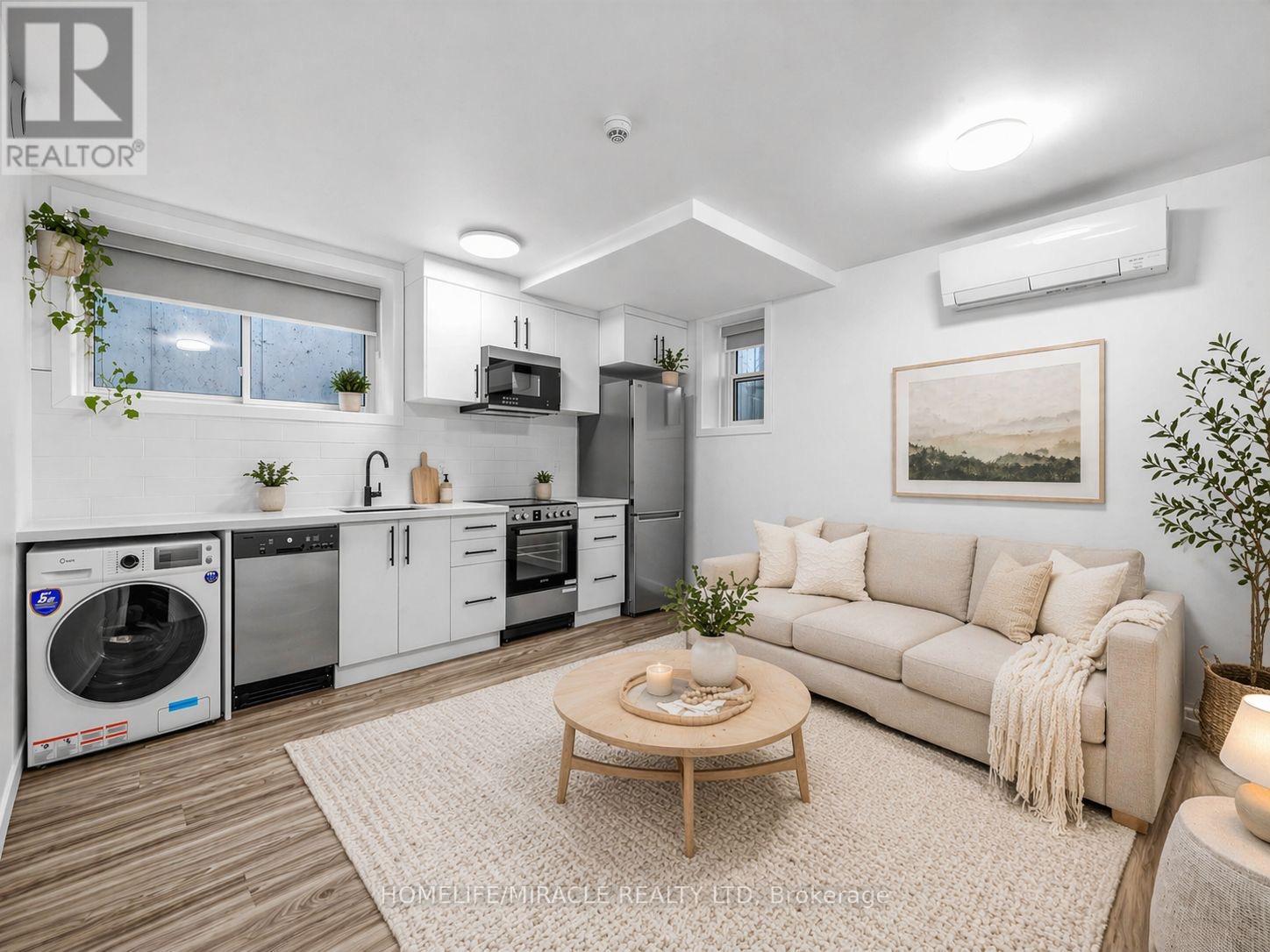 3 - 148 Glenlake Avenue, Toronto, Ontario  M6P 1E7 - Photo 8 - W13004014