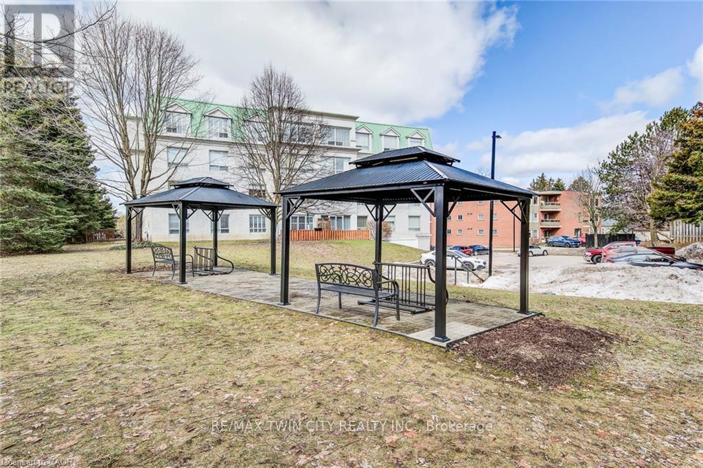 507 - 405 Erb Street W, Waterloo, Ontario  N2L 1W7 - Photo 3 - X13003862