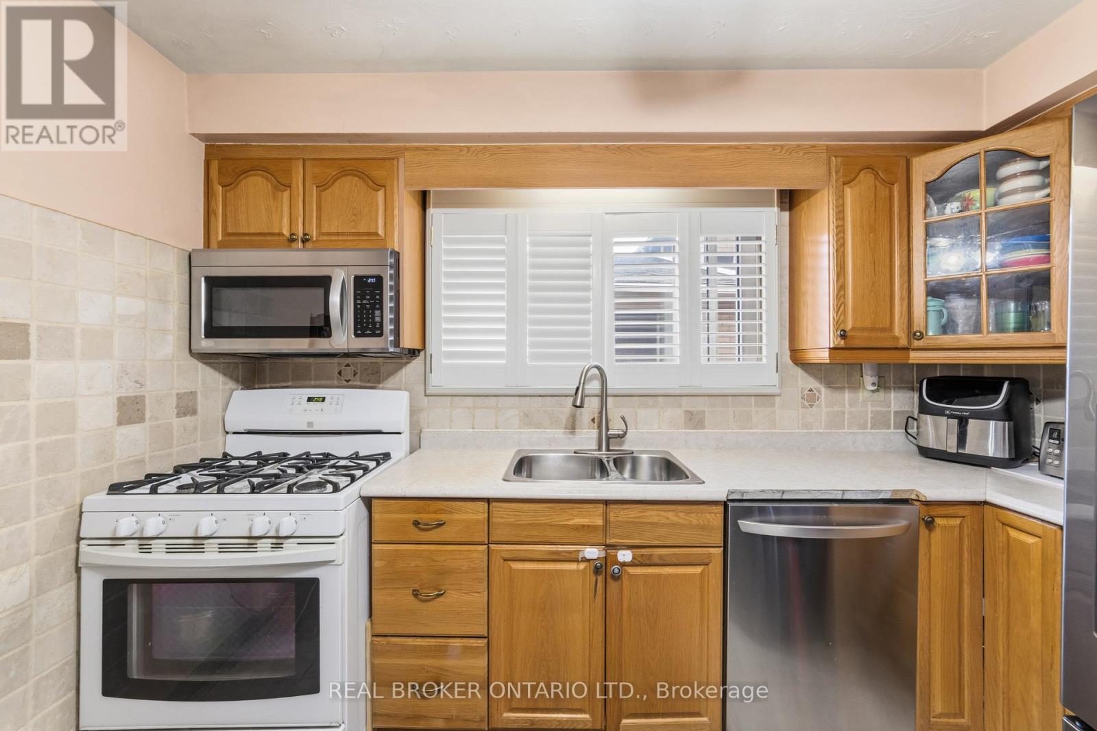 122 Green Cedar Drive, Hamilton, Ontario  L9C 6W6 - Photo 8 - X13003916