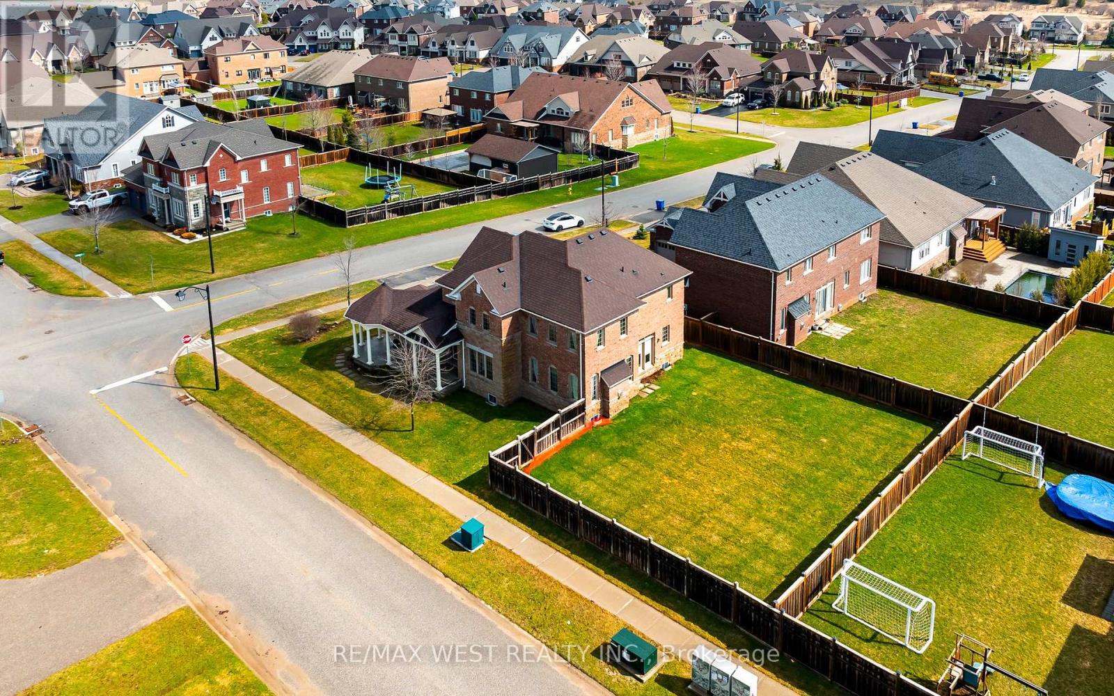 10 Stonegate Avenue, Mono, Ontario  L9W 5K6 - Photo 27 - X13003976