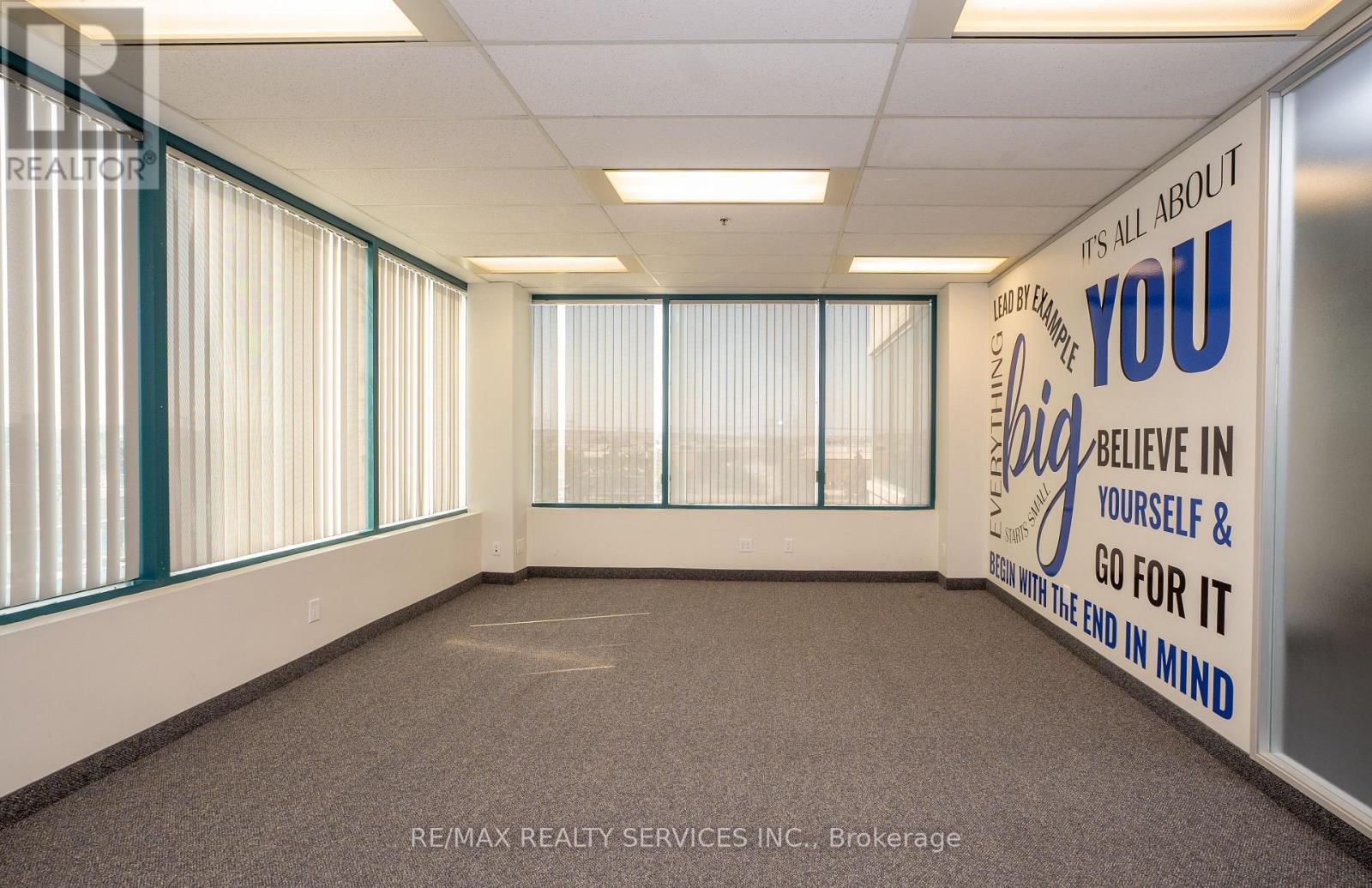 303 - 989 Derry Road, Mississauga, Ontario  L5T 2J8 - Photo 11 - W12996420