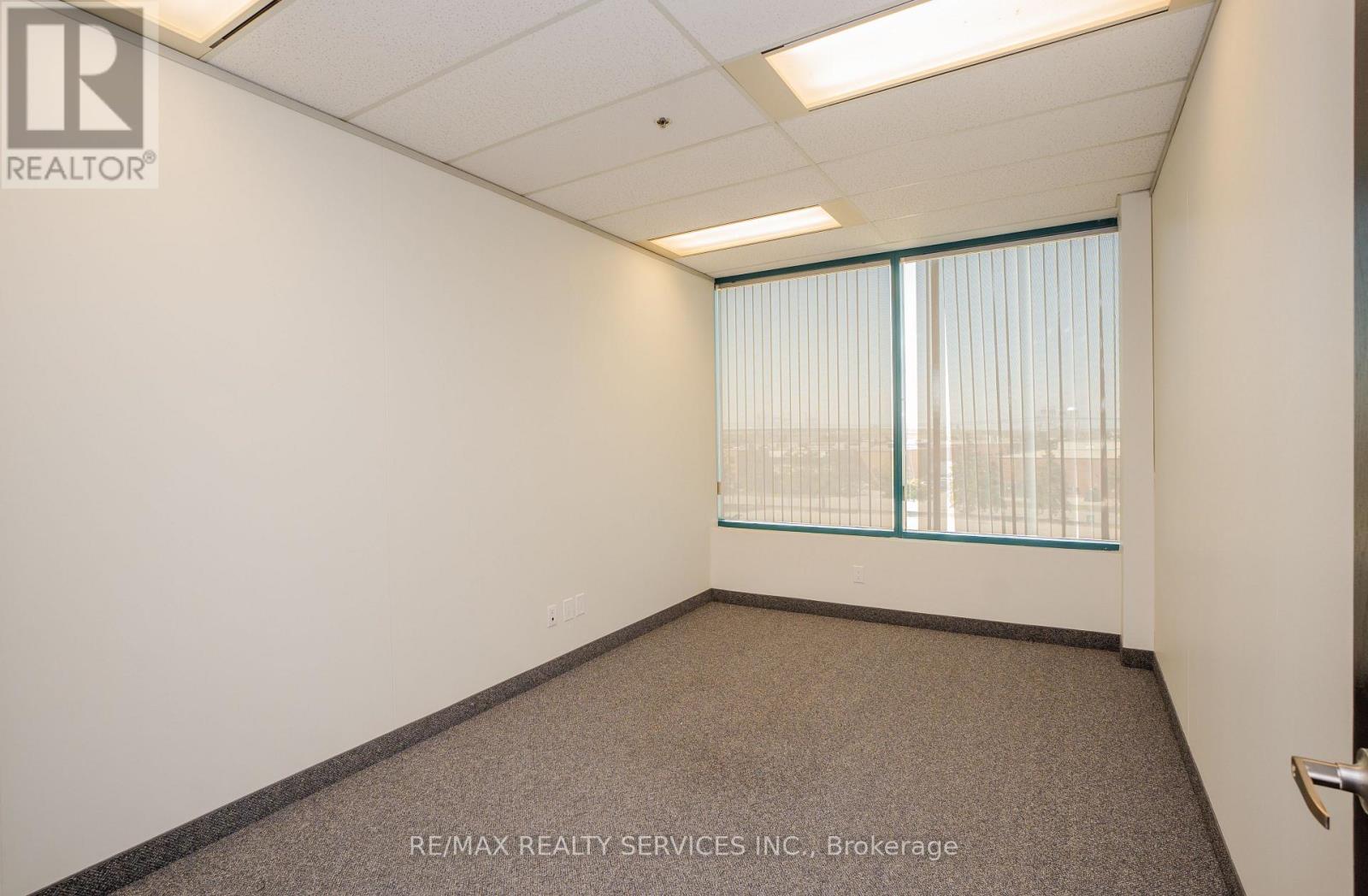 303 - 989 Derry Road, Mississauga, Ontario  L5T 2J8 - Photo 24 - W12996420