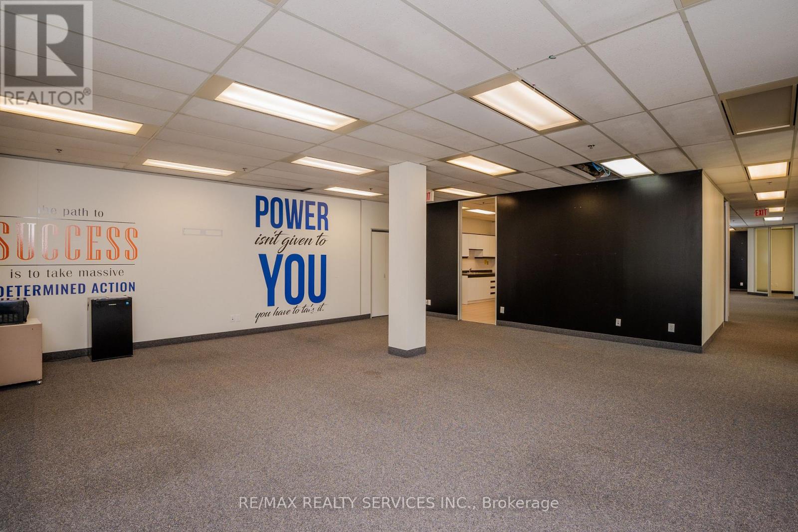 303 - 989 Derry Road, Mississauga, Ontario  L5T 2J8 - Photo 32 - W12996420