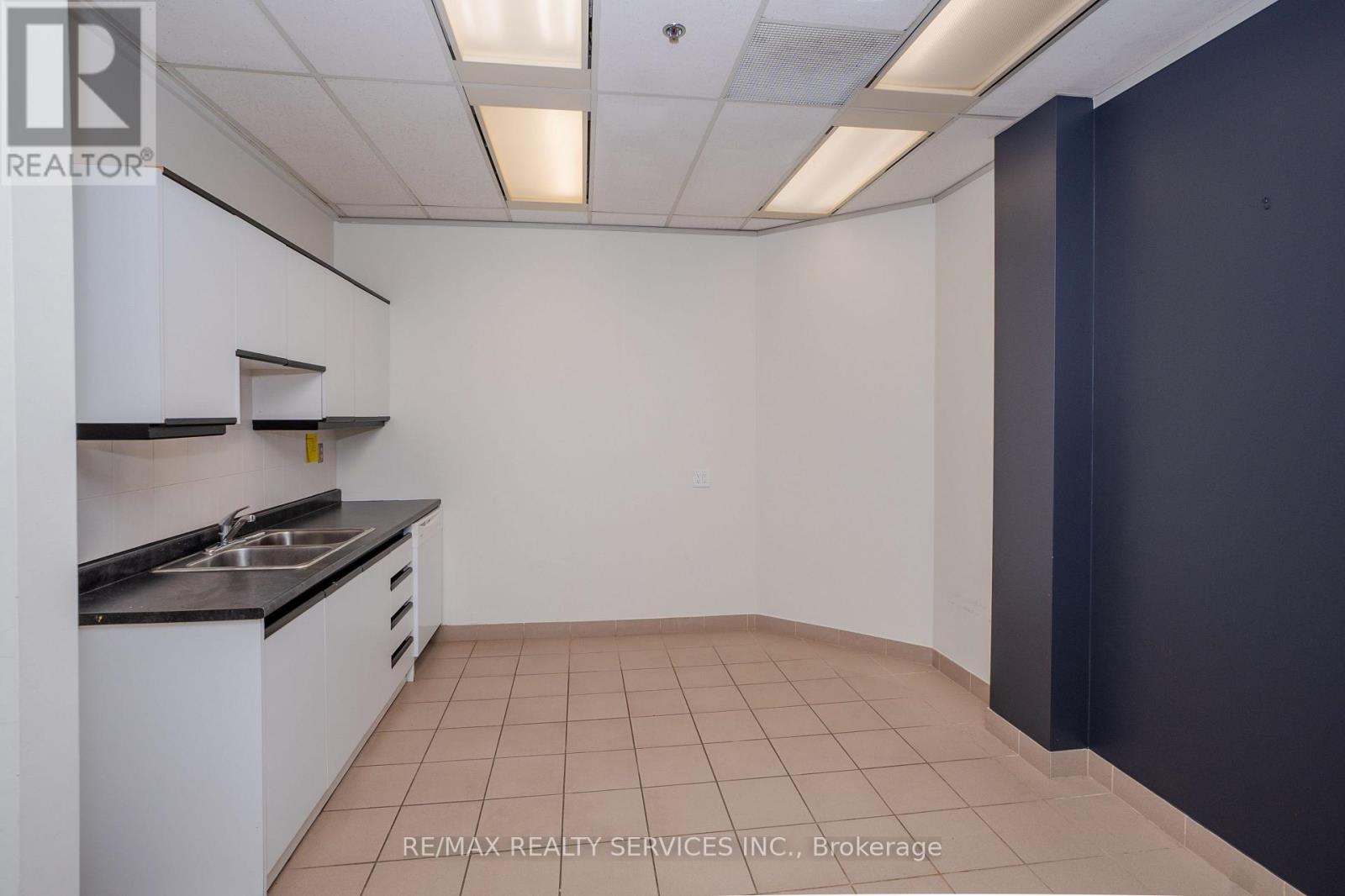 303 - 989 Derry Road, Mississauga, Ontario  L5T 2J8 - Photo 41 - W12996420