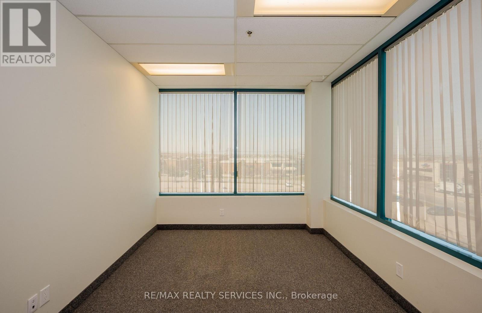 303 - 989 Derry Road, Mississauga, Ontario  L5T 2J8 - Photo 28 - W12996420