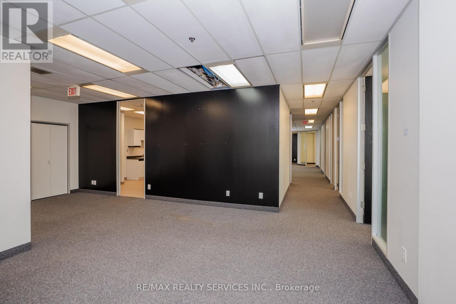 303 - 989 Derry Road, Mississauga, Ontario  L5T 2J8 - Photo 31 - W12996420