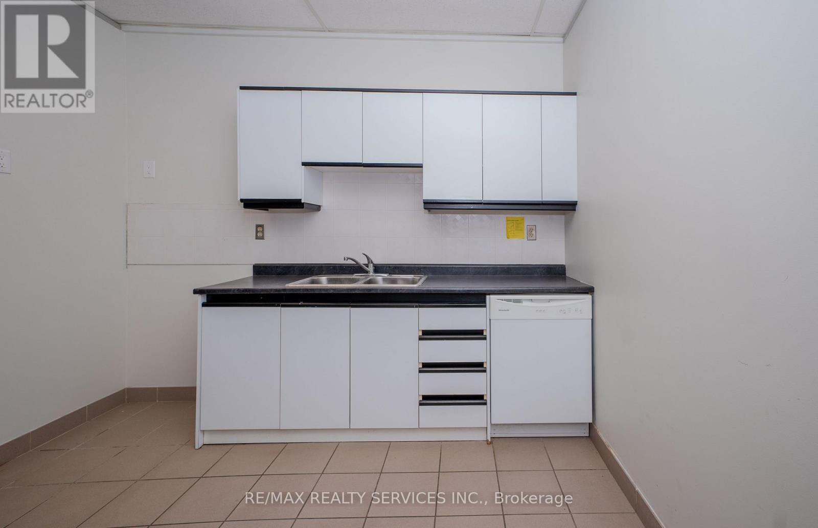 303 - 989 Derry Road, Mississauga, Ontario  L5T 2J8 - Photo 39 - W12996420