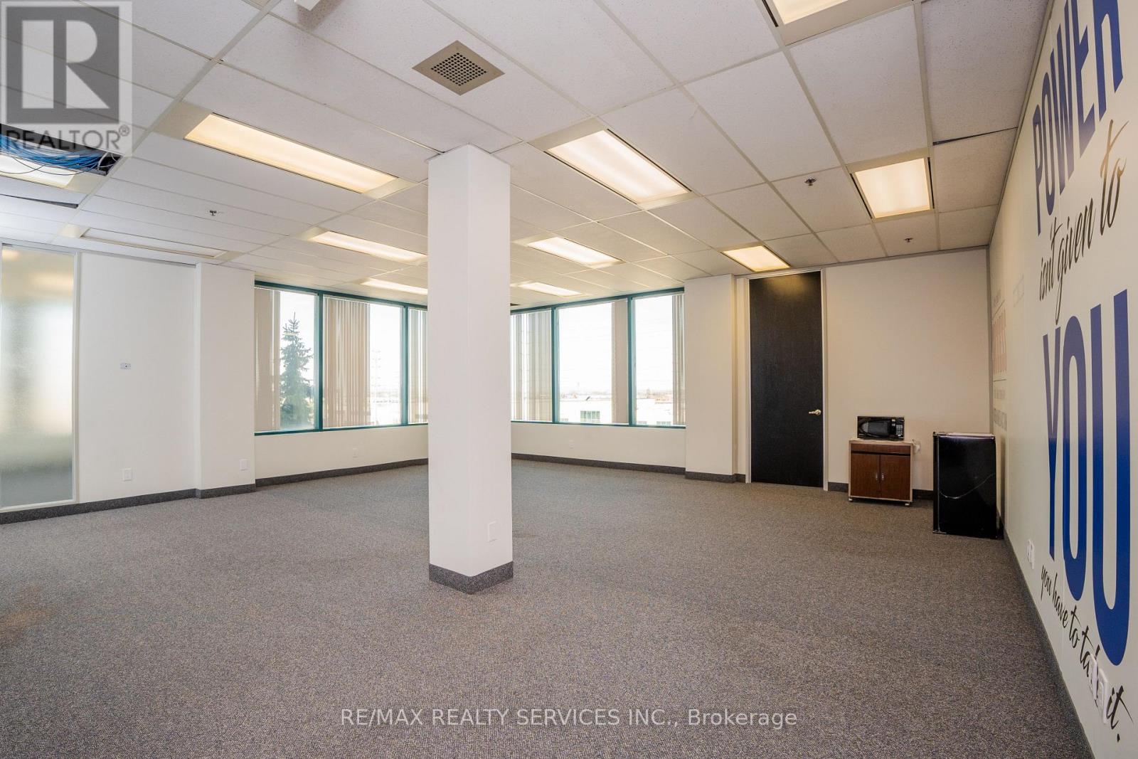 303 - 989 Derry Road, Mississauga, Ontario  L5T 2J8 - Photo 35 - W12996420