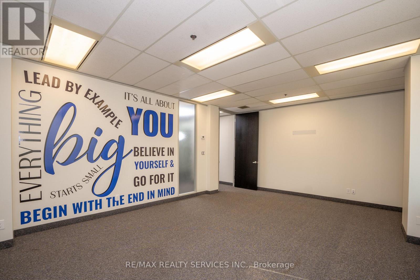 303 - 989 Derry Road, Mississauga, Ontario  L5T 2J8 - Photo 8 - W12996420