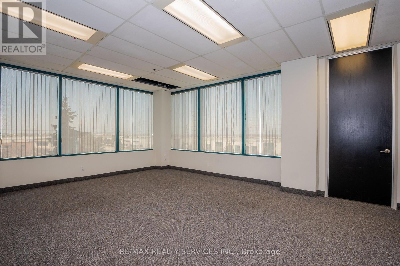 303 - 989 Derry Road, Mississauga, Ontario  L5T 2J8 - Photo 33 - W12996420