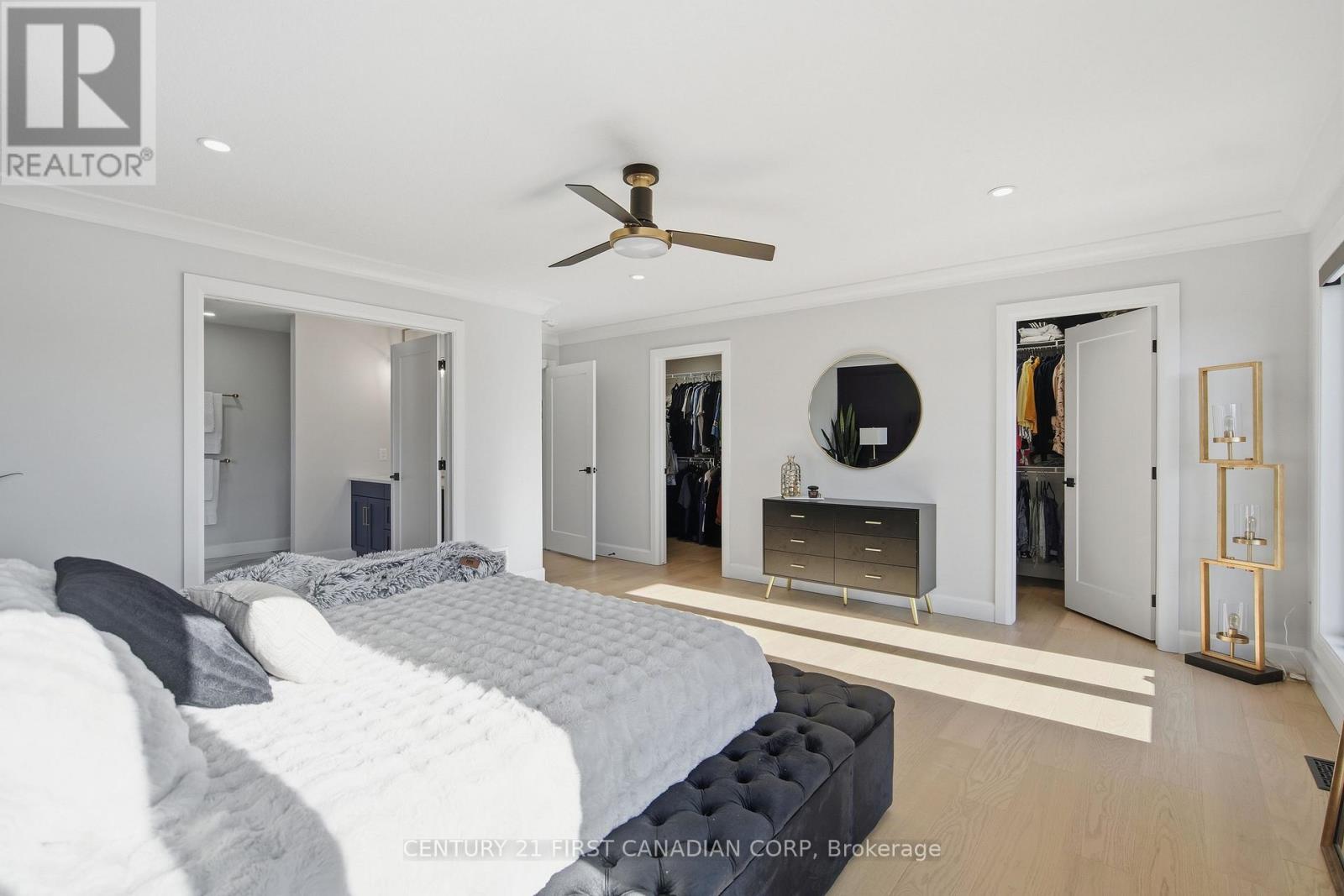 For Sale: 7129 SILVER CREEK CIRCLE, London South (South V), ON | 4 Bed, 3 Bath House for $295,000. See 26 photos!