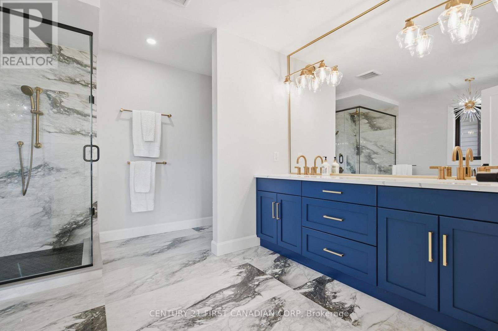 For Sale: 7129 SILVER CREEK CIRCLE, London South (South V), ON | 4 Bed, 3 Bath House for $295,000. See 26 photos!