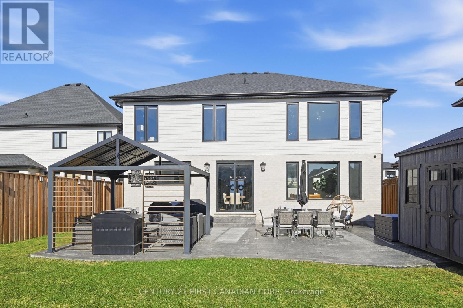 For Sale: 7129 SILVER CREEK CIRCLE, London South (South V), ON | 4 Bed, 3 Bath House for $295,000. See 26 photos!