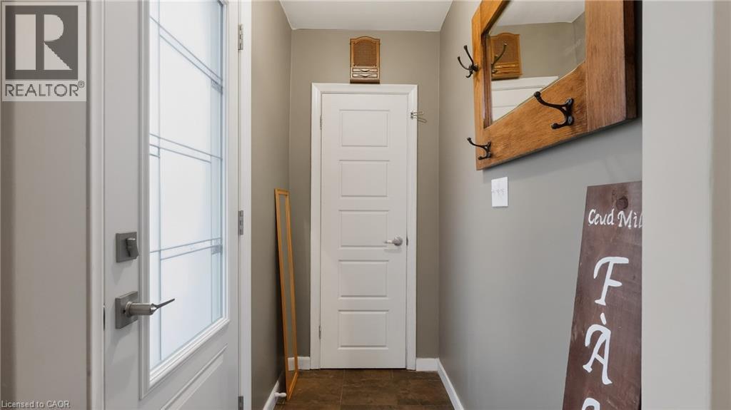 342 East 17th Street, Hamilton, Ontario  L9A 4M8 - Photo 5 - 40821275