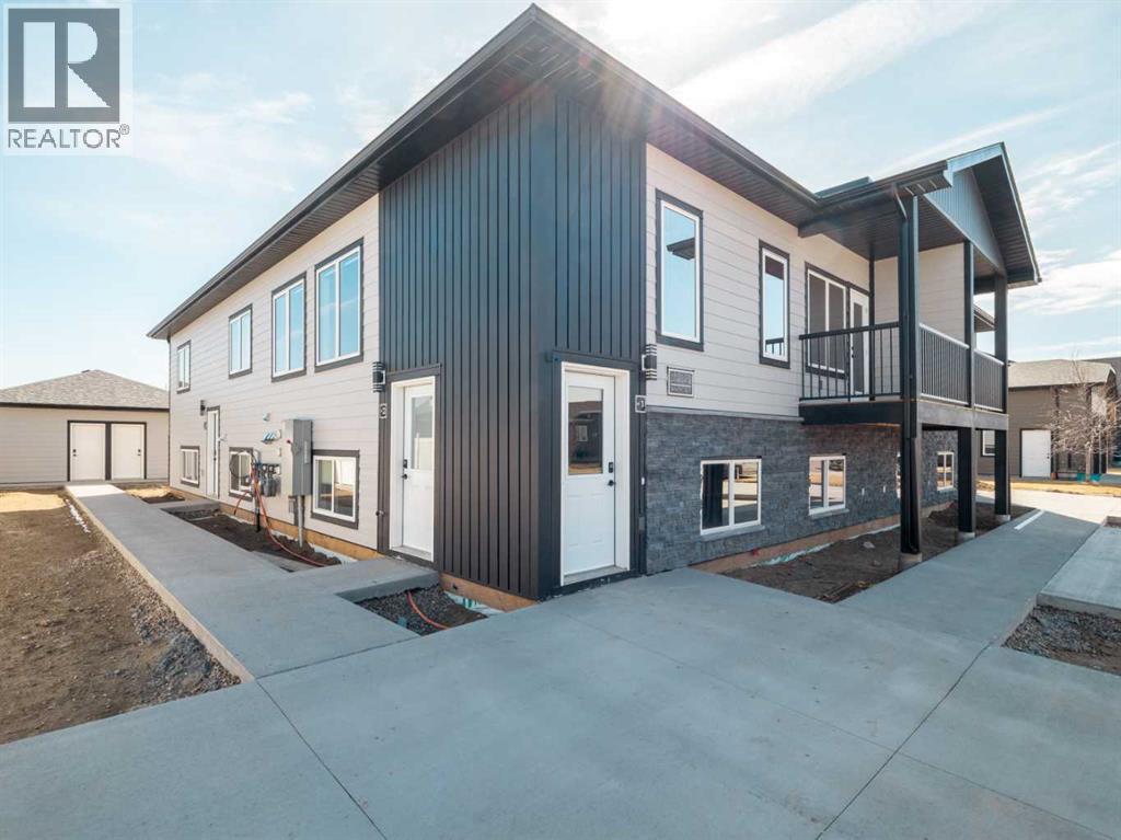 43 Prairie Lake Drive, Taber, Alberta  T1G 0C9 - Photo 2 - A2297842