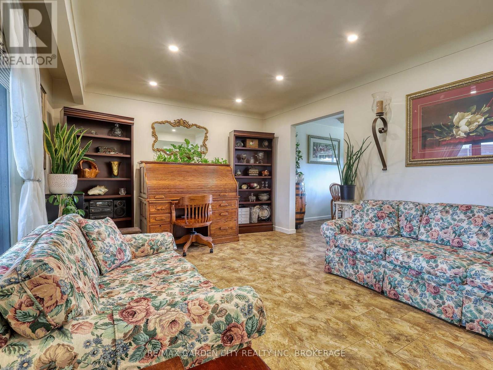 30 Glenview Avenue, St. Catharines, Ontario  L2N 2Z8 - Photo 11 - X13004036