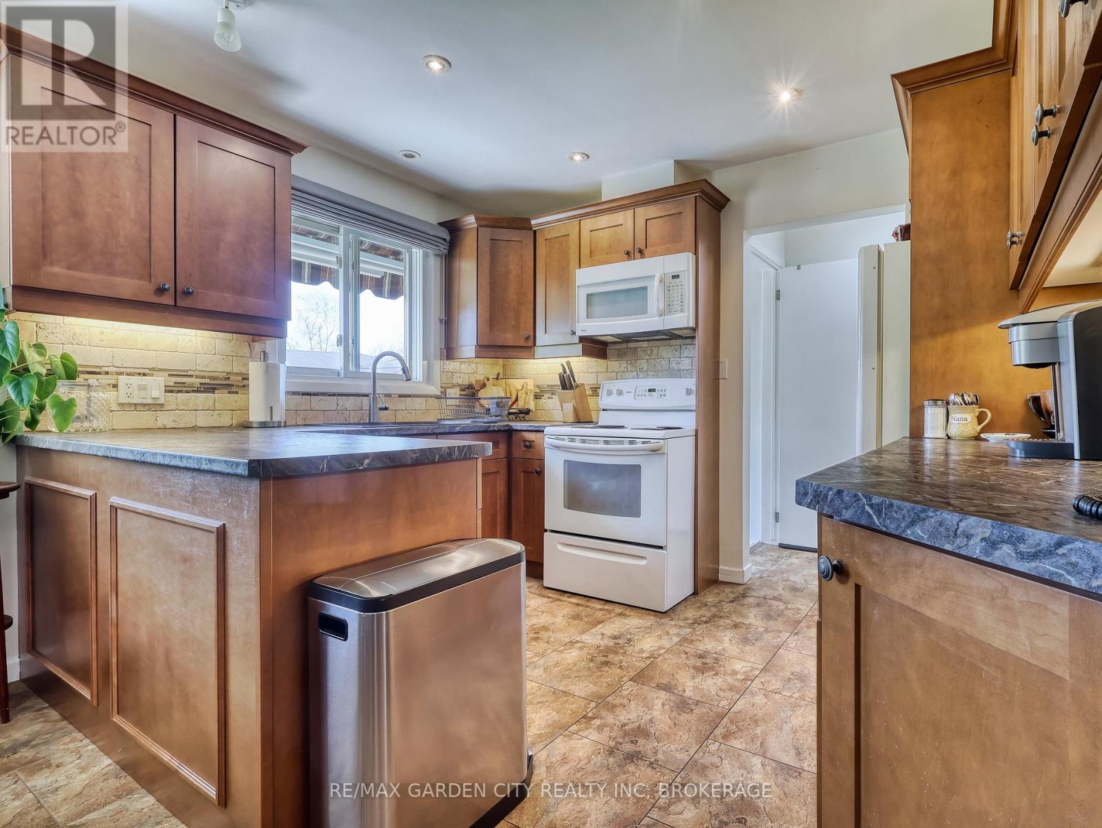 30 Glenview Avenue, St. Catharines, Ontario  L2N 2Z8 - Photo 19 - X13004036