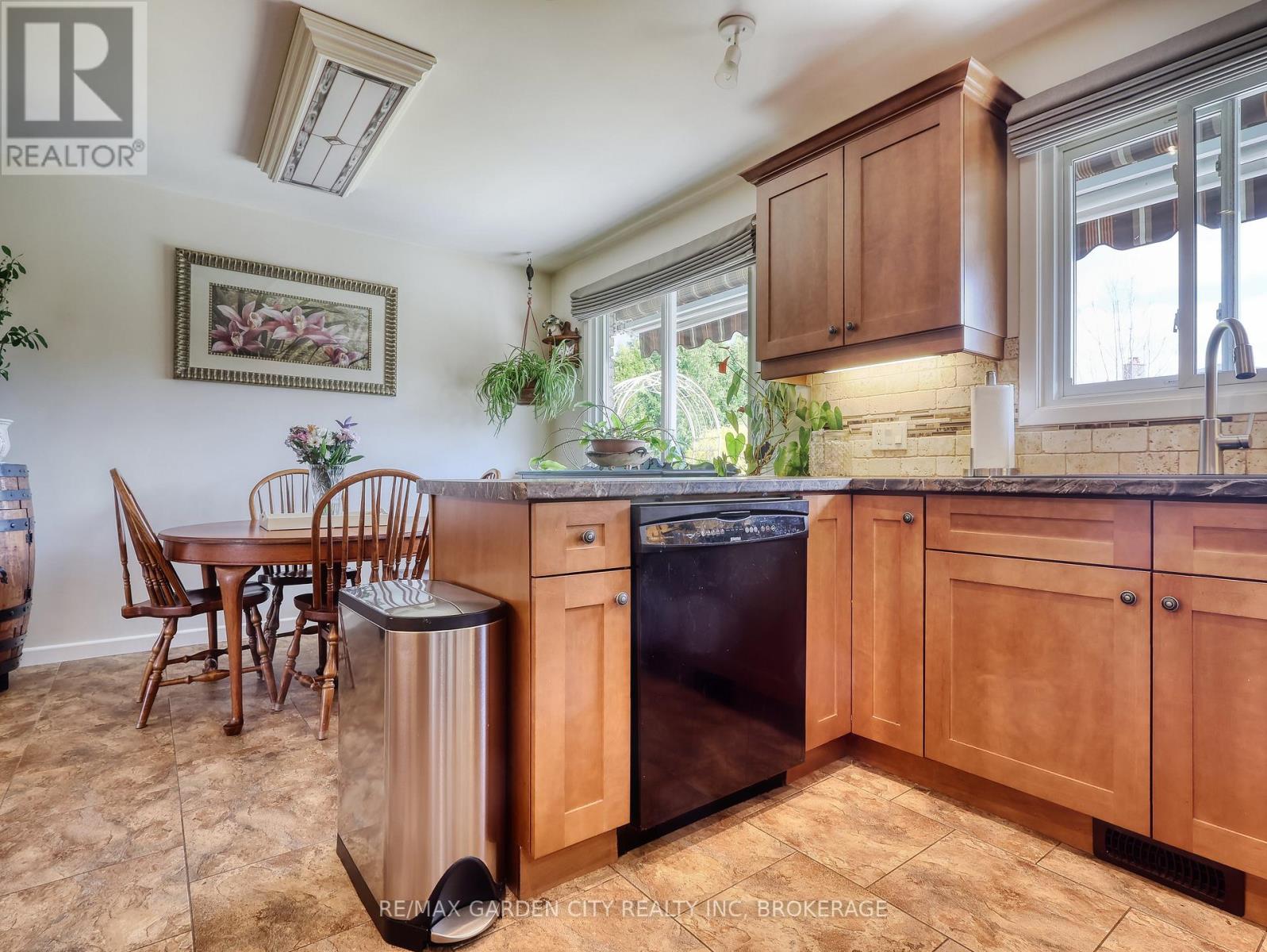 30 Glenview Avenue, St. Catharines, Ontario  L2N 2Z8 - Photo 22 - X13004036