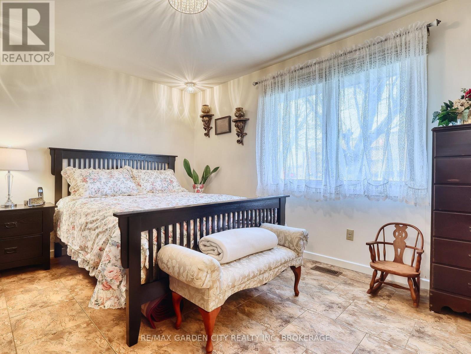 30 Glenview Avenue, St. Catharines, Ontario  L2N 2Z8 - Photo 23 - X13004036