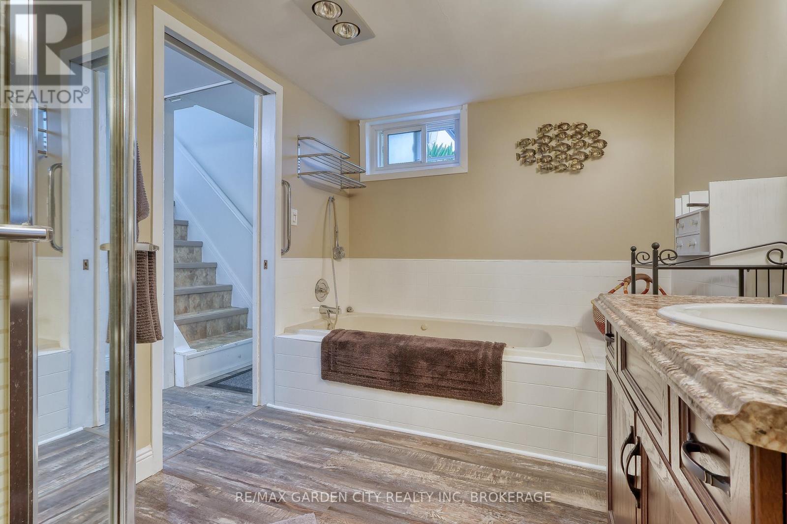 30 Glenview Avenue, St. Catharines, Ontario  L2N 2Z8 - Photo 43 - X13004036