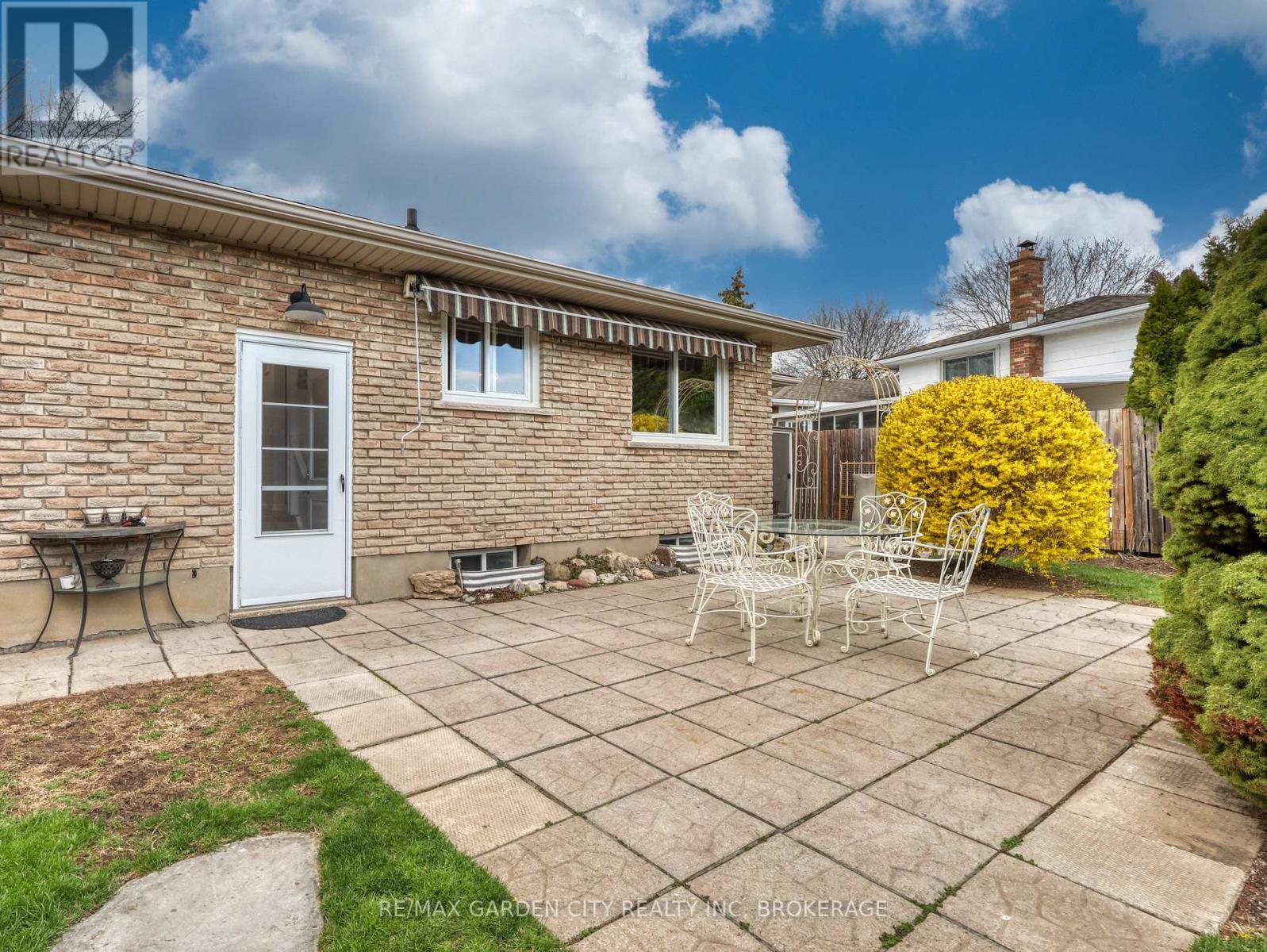 30 Glenview Avenue, St. Catharines, Ontario  L2N 2Z8 - Photo 6 - X13004036