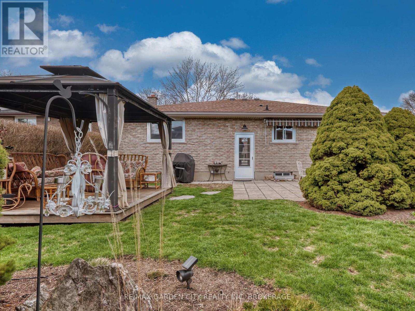 30 Glenview Avenue, St. Catharines, Ontario  L2N 2Z8 - Photo 7 - X13004036