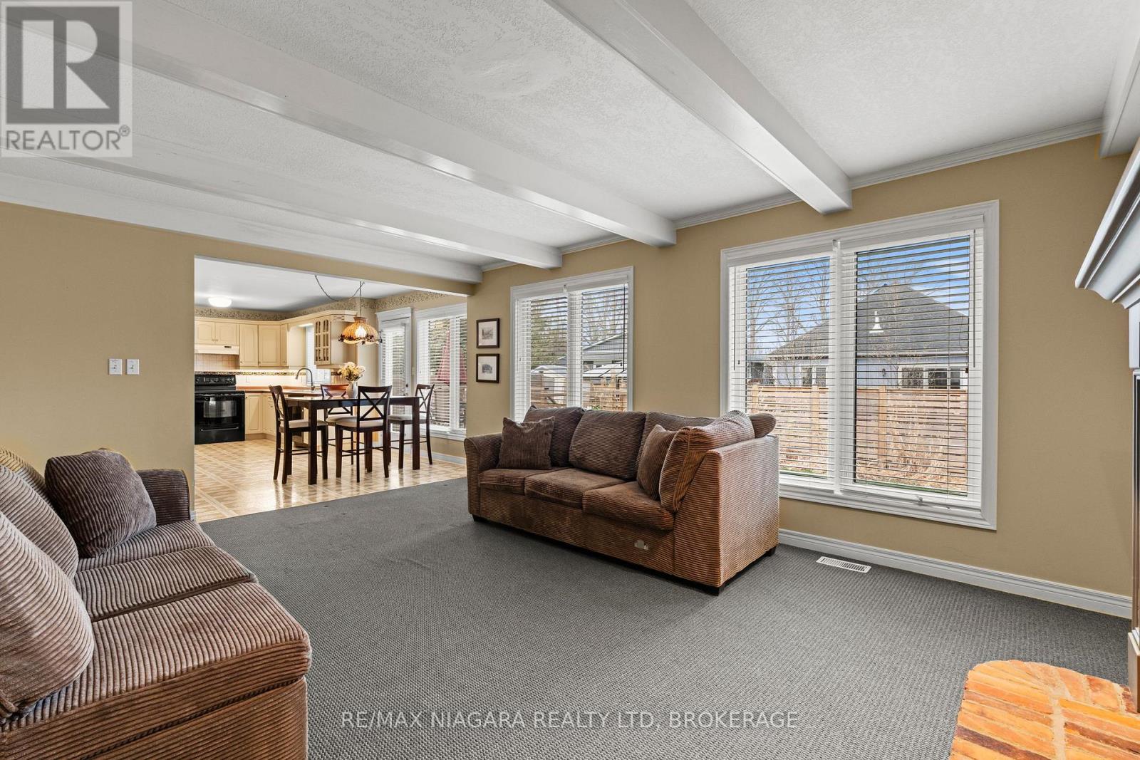 12 Oak Drive, Niagara-On-The-Lake, Ontario  L0S 1J0 - Photo 8 - X13004102