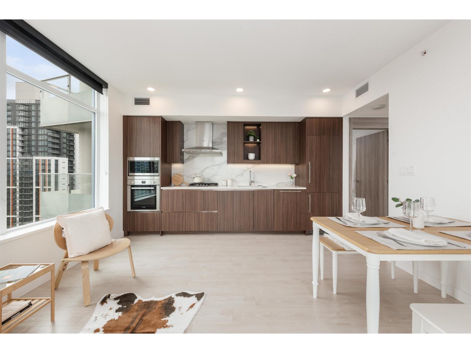 3107 9887 WHALLEY BOULEVARD, surrey, British Columbia