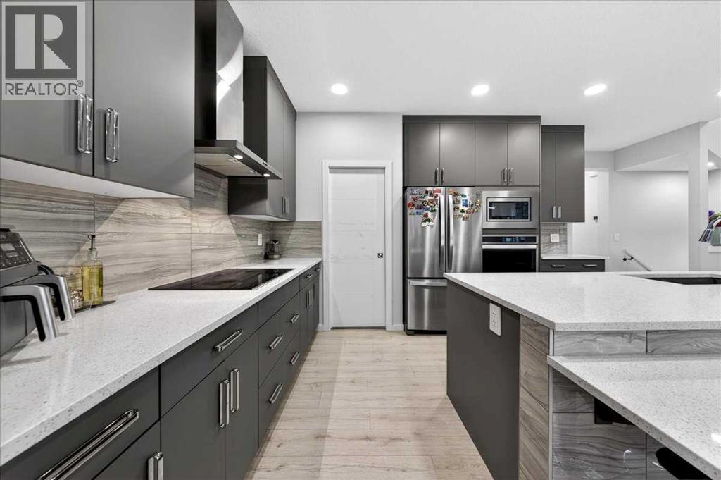 318 Walcrest Way SE, Calgary, Alberta  T2X 4V8 - Photo 9 - A2299454