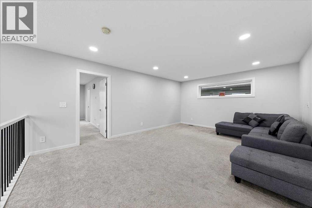 318 Walcrest Way SE, Calgary, Alberta  T2X 4V8 - Photo 25 - A2299454