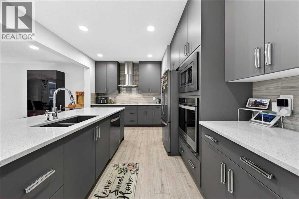 318 Walcrest Way SE, Calgary, Alberta  T2X 4V8 - Photo 8 - A2299454