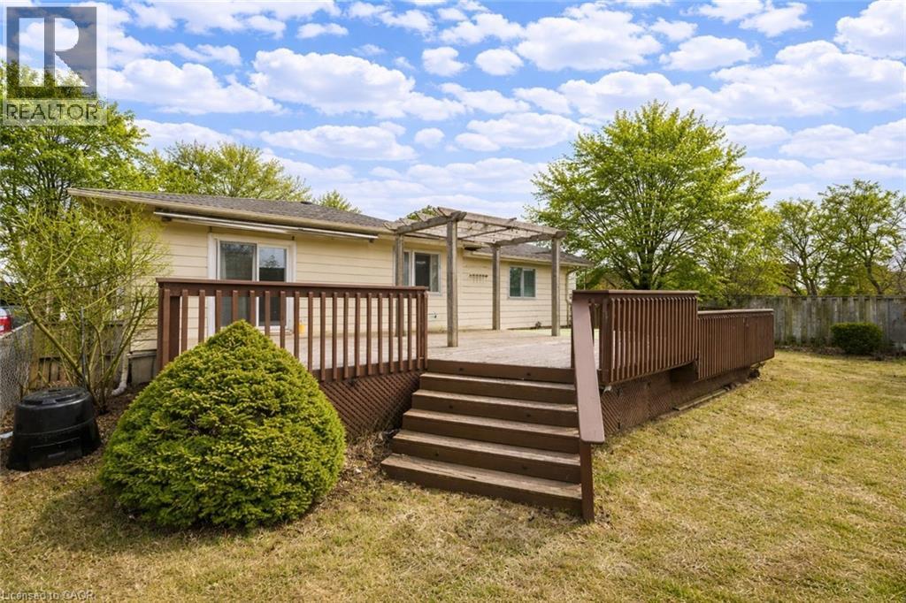 72 St Jerome Crescent, Kitchener, Ontario  N2C 2L2 - Photo 38 - 40820876