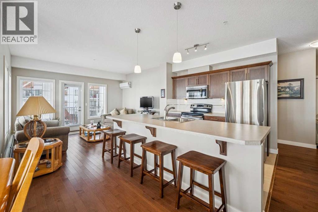 344, 20 Royal Oak Plaza NW, Calgary, Alberta  T3G 0E6 - Photo 1 - A2301206