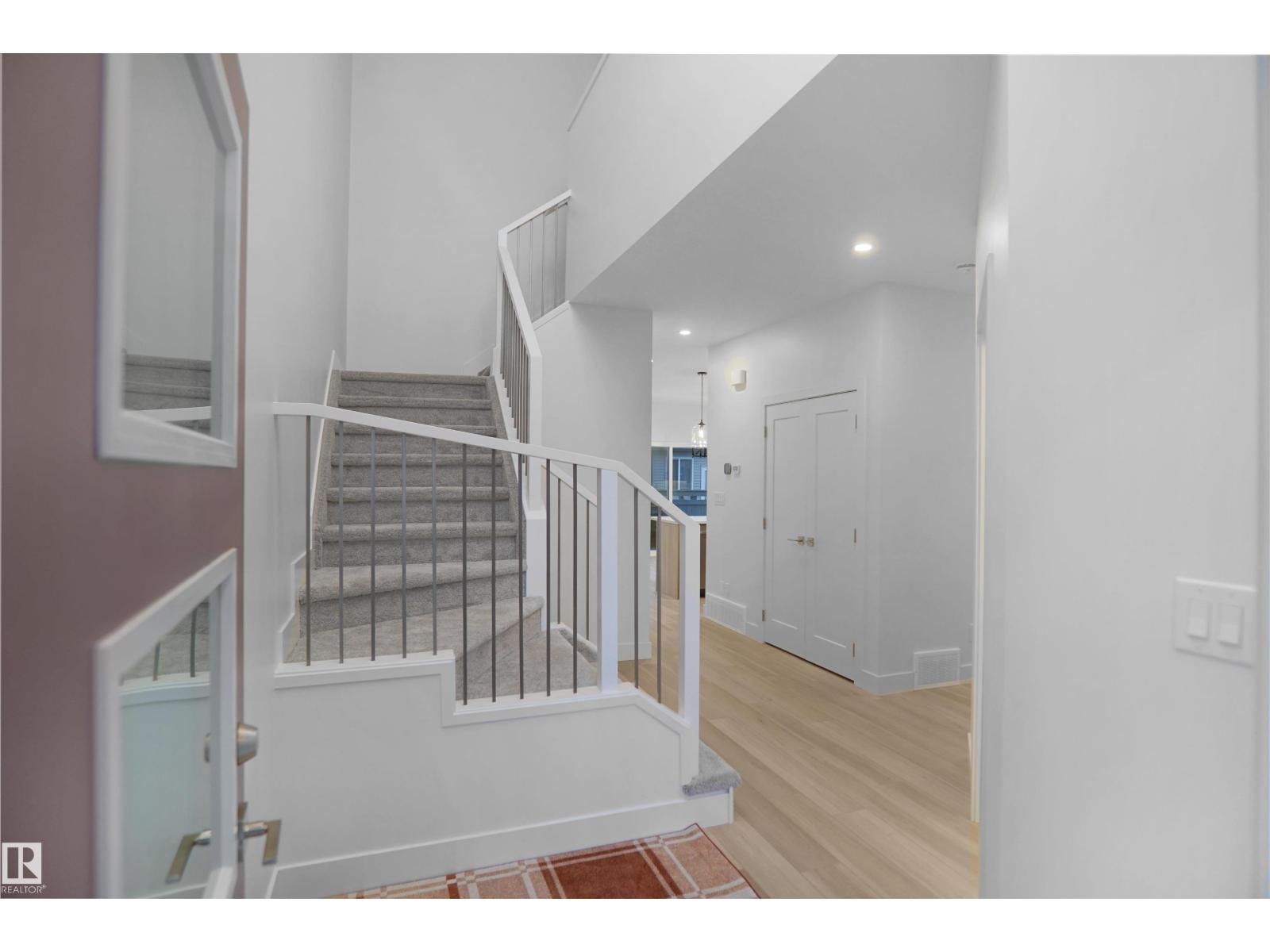 3050 Dixon Landing Ld Sw, Edmonton, Alberta  T6W 5L2 - Photo 3 - E4482448