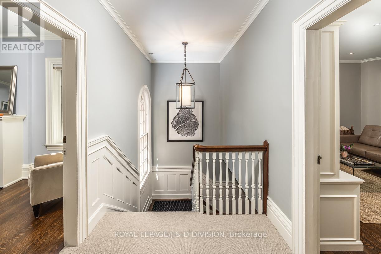 17 Parkwood Avenue, Toronto, Ontario  M4V 2W9 - Photo 26 - C13003814