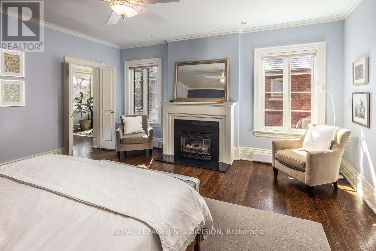 17 Parkwood Avenue, Toronto, Ontario  M4V 2W9 - Photo 28 - C13003814